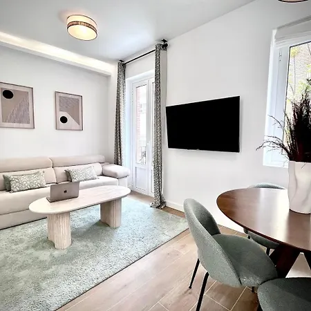 Dplace To Be - Luxury Apartments In Barrio De Salamanca Madrid Exterior photo