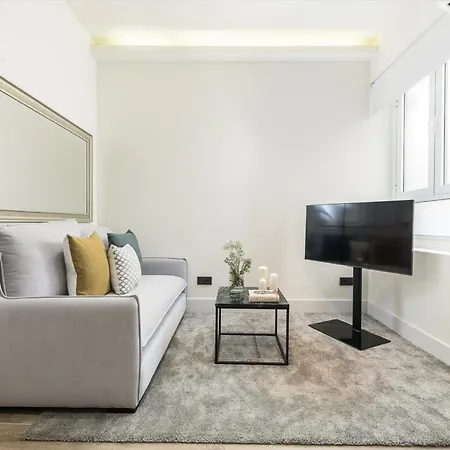 Dplace To Be - Luxury Apartments In Barrio De Salamanca Madrid Exterior photo