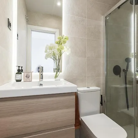 Dplace To Be - Luxury Apartments In Barrio De Salamanca Madrid Exterior photo