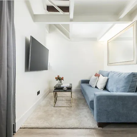 Dplace To Be - Luxury Apartments In Barrio De Salamanca Madrid Exterior photo